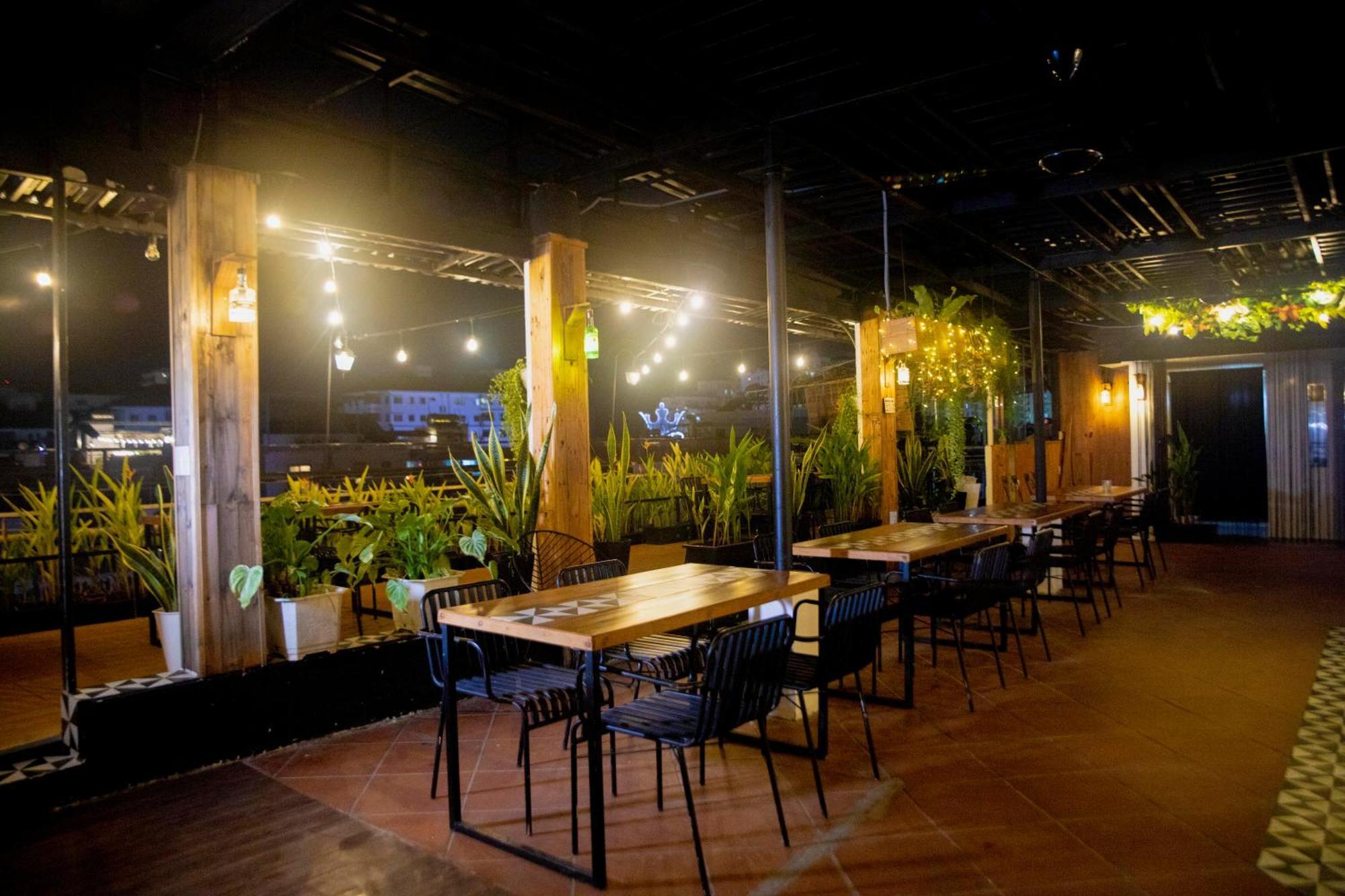Sunshine Boutique Phu My Hung Hotel